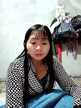 vangkt-cute online show from 12/20/25, 10:51