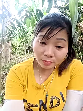 Snapshot of vangkt-cute chatting on 04/23/26, 04:52 vangkt-cute online show from 04/23/26, 04:52