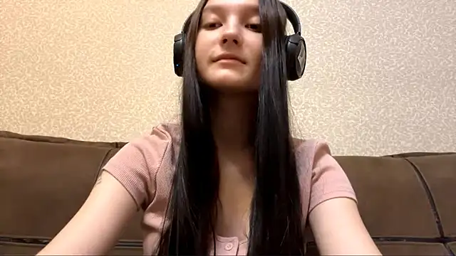 AurorAurora online show from 11/26/25, 08:36