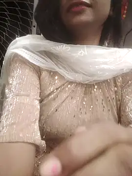 riyahot011 online show from 11/10/25, 11:15