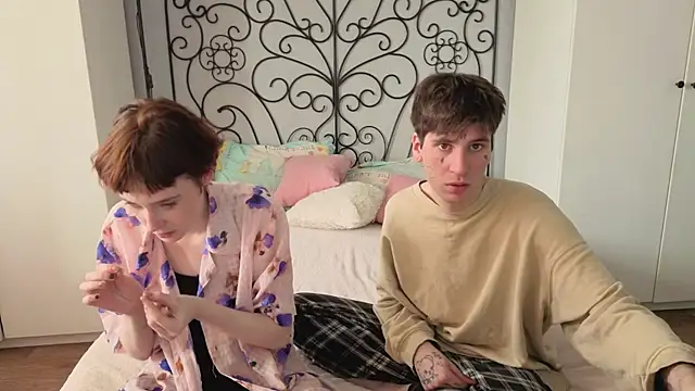 Danny loves Mary online show from 04/07/26, 06:26