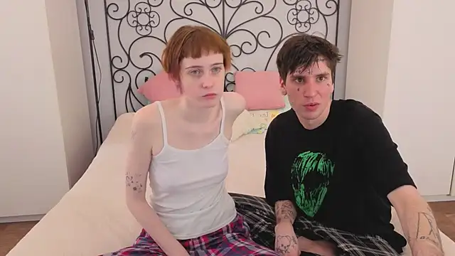 Danny loves Mary online show from 04/15/26, 02:06