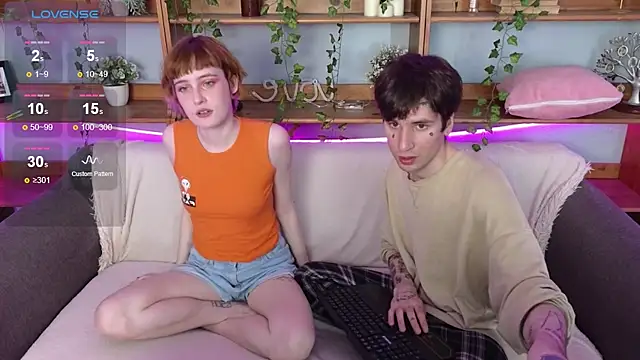 Danny loves Mary online show from 05/17/26, 02:00