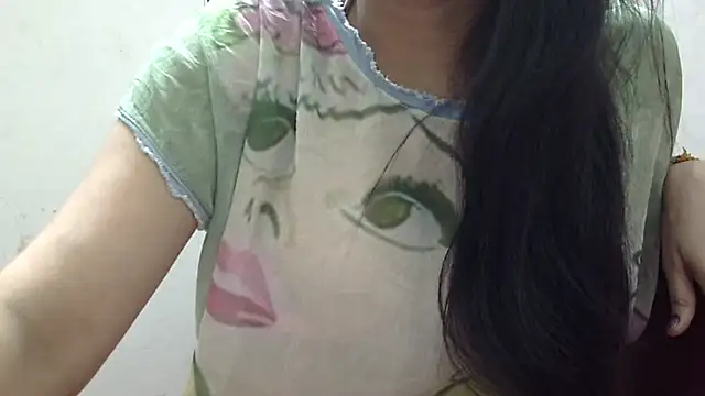 Snapshot of Zoya-sexy chatting on 09/26/25, 06:15 Zoya-sexy online show from 09/26/25, 06:15