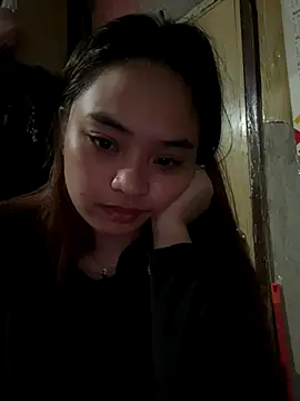 pinayyours18 online show from 11/19/25, 01:27