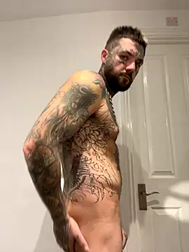 Snapshot of magicmichaell chatting on 11/11/25, 09:53 magicmichaell online show from 11/11/25, 09:53