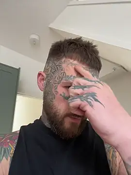 magicmichaell online show from 04/30/26, 02:46