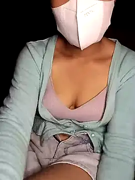 -Huong-99 online show from 11/14/25, 07:17