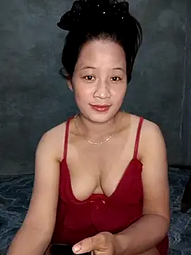 -Huong-99 online show from 11/18/25, 12:30