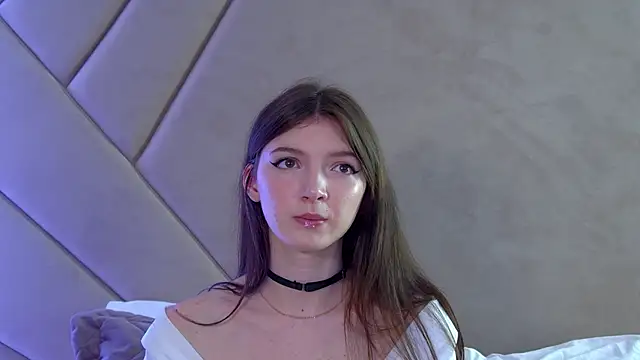 Snapshot of SophiaProve chatting on 06/01/26, 04:28 SophiaProve online show from 06/01/26, 04:28