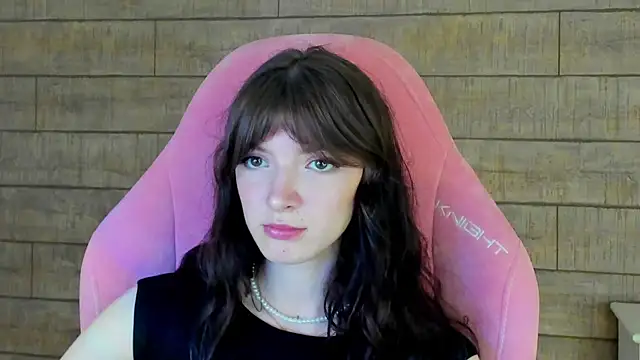 Snapshot of SophiaProve chatting on 04/14/26, 04:34 SophiaProve online show from 04/14/26, 04:34