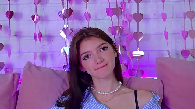 SophiaProve online show from 02/12/26, 04:51