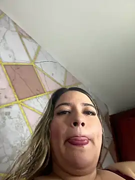 Snapshot of Amira_Malia chatting on 04/28/26, 11:14 Amira Malia online show from 04/28/26, 11:14