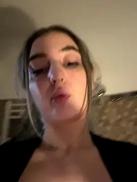 Marisaaasss online show from 11/16/25, 09:03