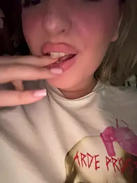 Marisaaasss online show from 01/12/26, 01:18