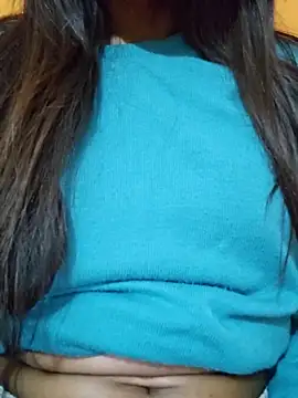 Snapshot of Hot__girls001 chatting on 11/15/25, 12:42 Hot girls001 online show from 11/15/25, 12:42