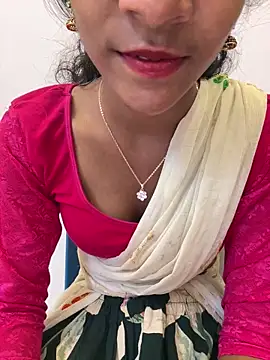 Snapshot of Rani__telugu chatting on 02/14/26, 03:01 Rani telugu online show from 02/14/26, 03:01