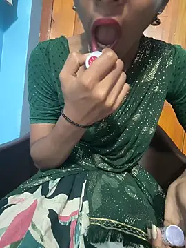 Snapshot of Rani__telugu chatting on 03/01/26, 01:38 Rani telugu online show from 03/01/26, 01:38