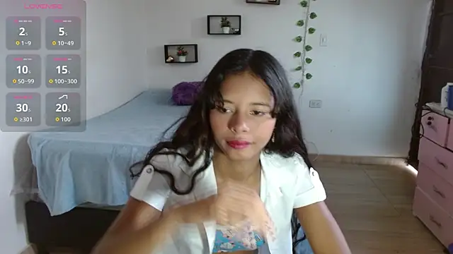 Nikolle sexy online show from 11/11/25, 01:17