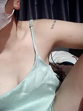 MiHeni online show from 03/17/26, 03:37