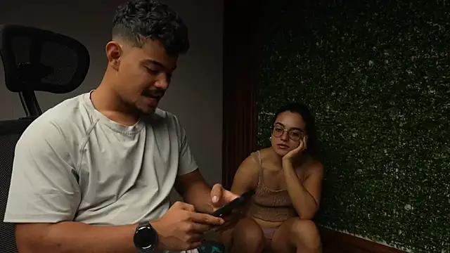 crimson heart1 online show from 12/02/25, 01:13