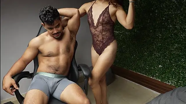 crimson heart1 online show from 12/16/25, 12:31