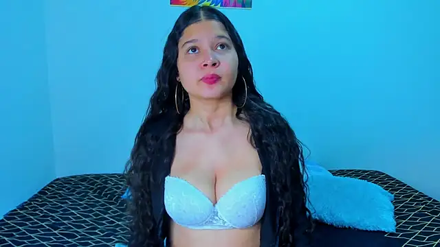 kiity hot 6 online show from 11/12/25, 10:02