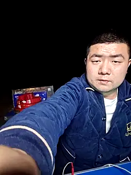 Snapshot of KAIKAI-888 chatting on 11/21/25, 11:42 KAIKAI-888 online show from 11/21/25, 11:42