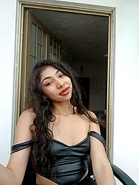 Snapshot of Emmaskinny chatting on 11/13/25, 07:18 Emmaskinny online show from 11/13/25, 07:18