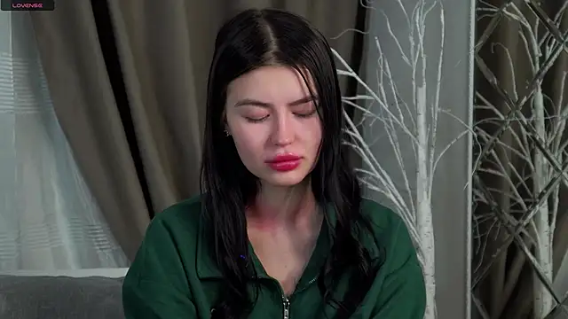 Snapshot of CoreenYorton chatting on 02/08/26, 01:25 CoreenYorton online show from 02/08/26, 01:25