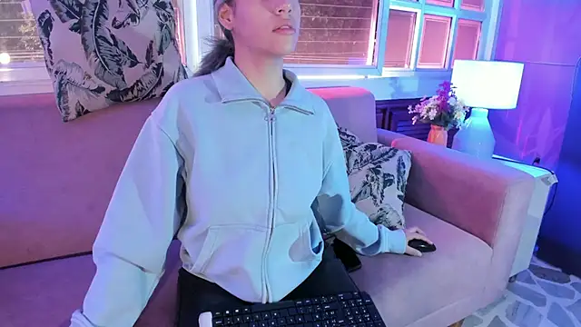 ReiAyanamy online show from 12/21/25, 07:48