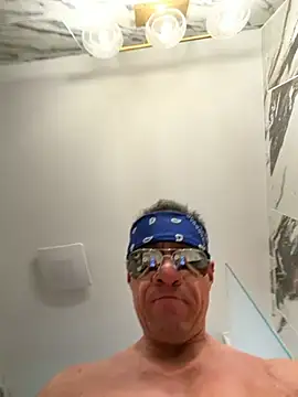 Snapshot of WildFocus chatting on 01/13/26, 09:30 WildFocus online show from 01/13/26, 09:30