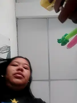 Sarahy- online show from 11/18/25, 11:57