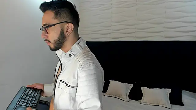 dave wolff online show from 11/17/25, 12:09