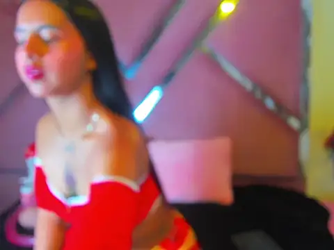 CloeMorenti  online show from 11/15/25, 12:09