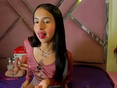 CloeMorenti  online show from 11/20/25, 12:17