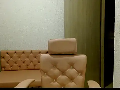 Fox Alexandra online show from 01/07/26, 01:43