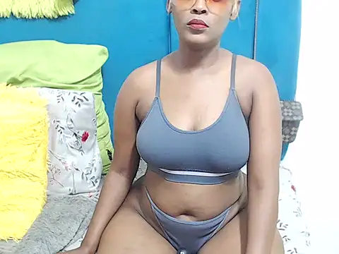 CurvyBabe36 online show from 04/02/26, 03:19