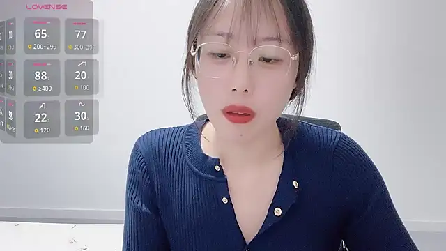 suisui322 online show from 12/18/25, 02:21