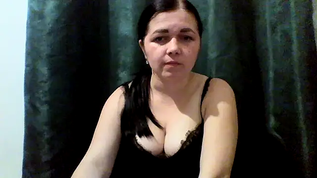 Vitalina282128 online show from 04/08/26, 10:44