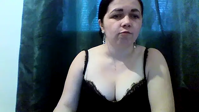 Vitalina282128 online show from 04/25/26, 09:01
