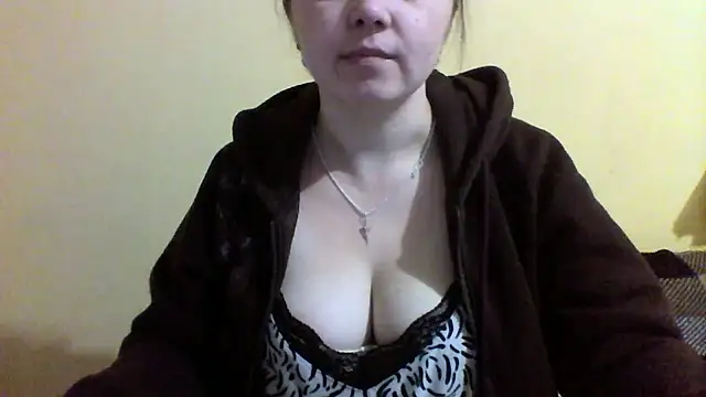 Vitalina282128 online show from 02/02/26, 04:50
