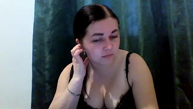 Vitalina282128 online show from 04/08/26, 10:39