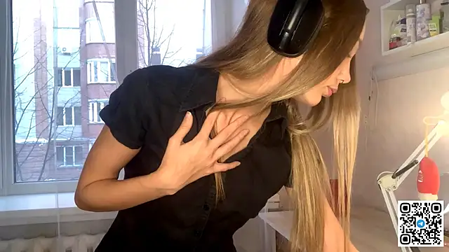 HoaPatton online show from 11/16/25, 10:09