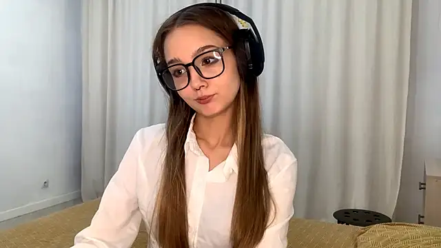 HoaPatton online show from 11/11/25, 10:10