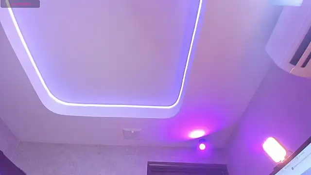 jesssie lee online show from 11/24/25, 10:10