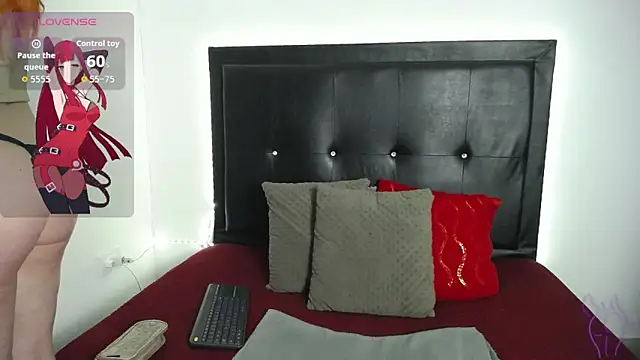 perla stone 20 online show from 04/11/26, 10:46