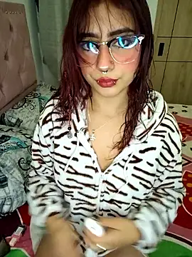 Sarah Lark- online show from 01/18/26, 01:09