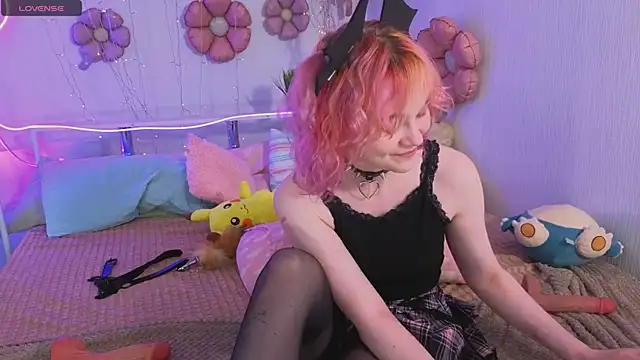 Awawrin online show from 05/26/26, 09:02
