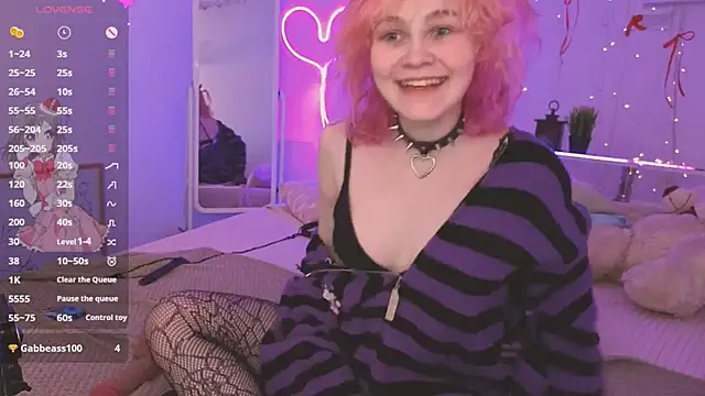 Awawrin online show from 03/22/26, 08:43